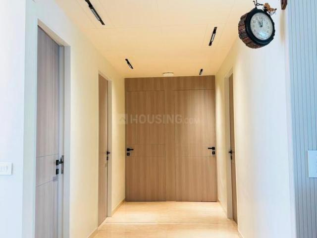 4 BHK Apartment in Subhanpura for rent Vadodara. The reference number is 20995682