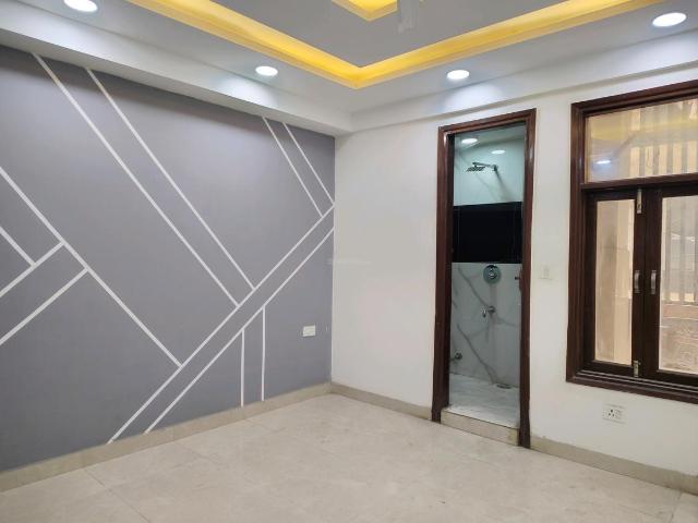 4 BHK Apartment in Sultanpur for resale New Delhi. The reference number is 18620012