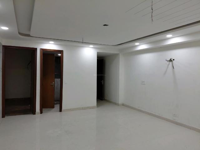 4 BHK Apartment in Sultanpur for resale New Delhi. The reference number is 19739843