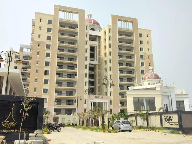 4 BHK Apartment in Sultanpur Road for resale Lucknow. The reference number is 21154344