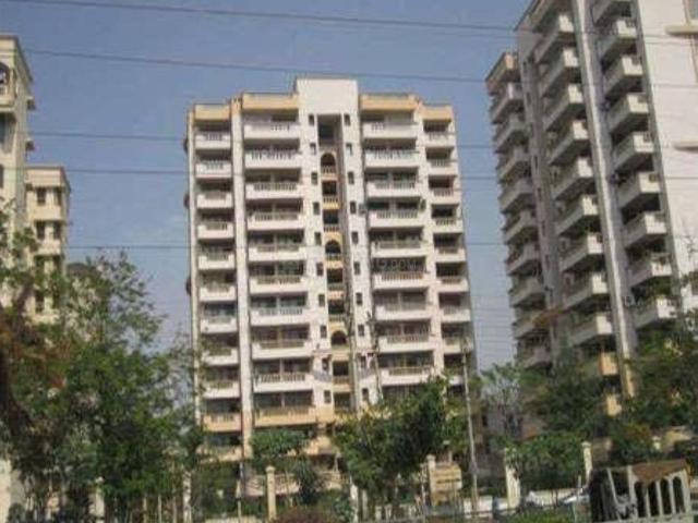4 BHK Apartment in Sushant Lok Phase 1 for resale Gurgaon. The reference number is 20745441