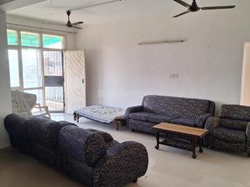 4 BHK Apartment in Swasthya Vihar for resale New Delhi. The reference number is 18773863