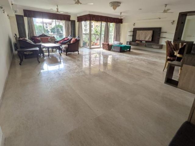 4 BHK Apartment in Powai for rent Mumbai. The reference number is 20734379