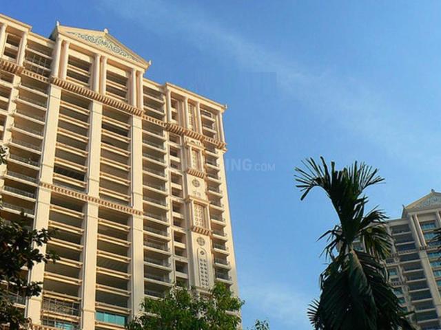 4 BHK Apartment in Powai for resale Mumbai. The reference number is 14921015