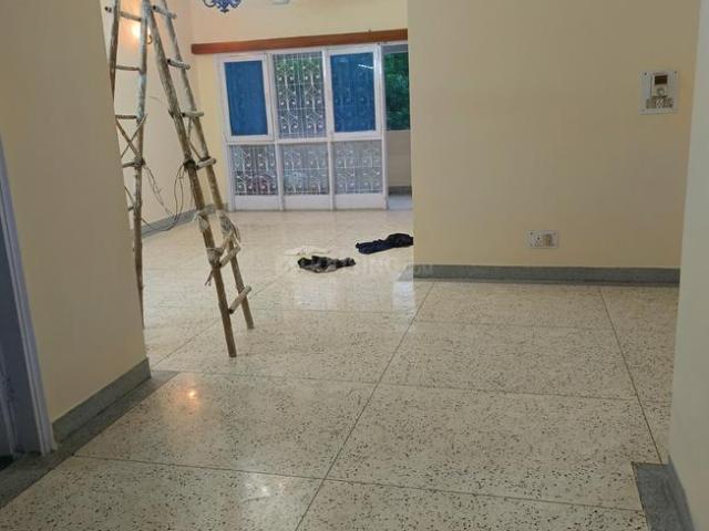 4 BHK Apartment in Patparganj for resale New Delhi. The reference number is 20459068