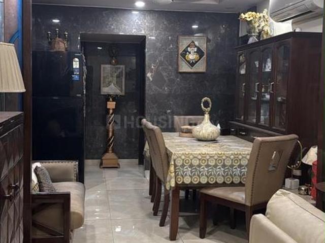 4 BHK Apartment in Patparganj for resale New Delhi. The reference number is 20889535