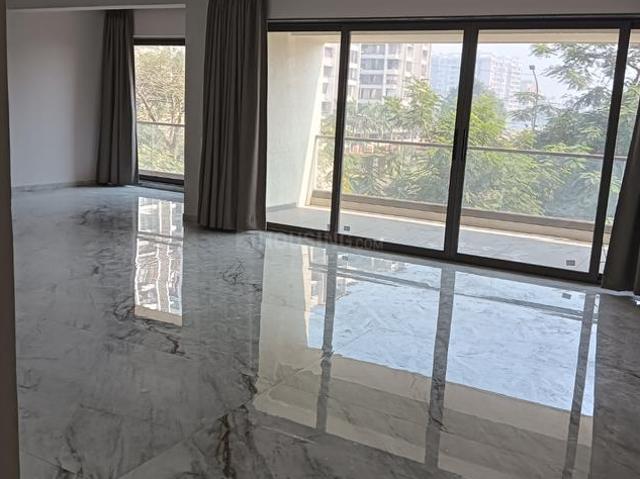 4 BHK Apartment in Pal for rent Surat. The reference number is 19672474