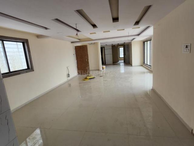 4 BHK Apartment in Palanpur for resale Surat. The reference number is 20332722