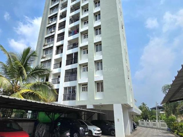 4 BHK Apartment in Palarivattom for resale Kochi. The reference number is 19985140