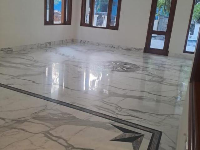 4 BHK Apartment in Panchsheel Park for rent New Delhi. The reference number is 20136677