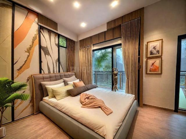4 BHK Apartment in Parel for resale Mumbai. The reference number is 18025808