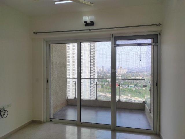 4 BHK Apartment in Parel for resale Mumbai. The reference number is 20569826