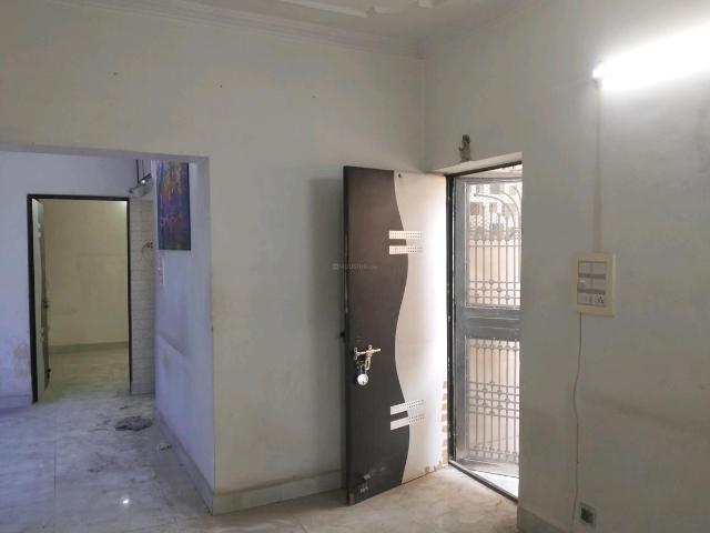 4 BHK Apartment in Paschim Vihar for resale New Delhi. The reference number is 20112681