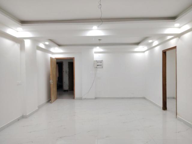 4 BHK Apartment in Phi IV for resale Greater Noida. The reference number is 21097367