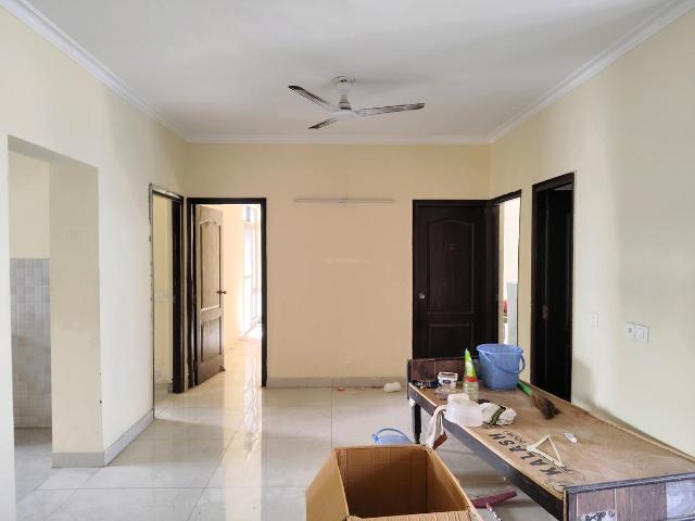 4 BHK Apartment in Phi II for rent Greater Noida. The reference number is 19662442