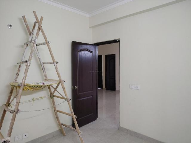 4 BHK Apartment in Phi II for rent Greater Noida. The reference number is 19866934