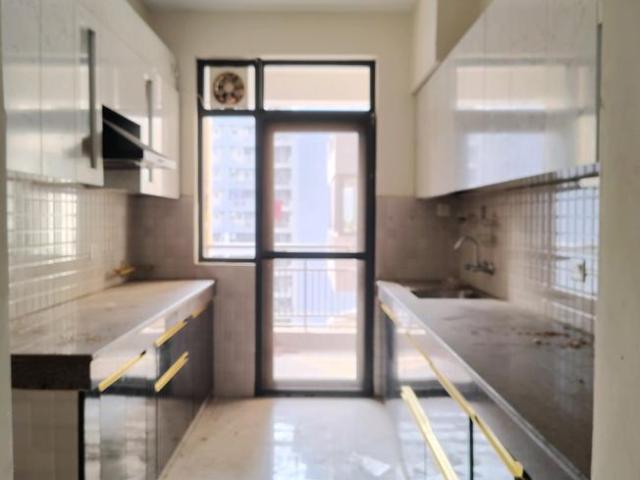 4 BHK Apartment in Phi II for rent Greater Noida. The reference number is 19318114