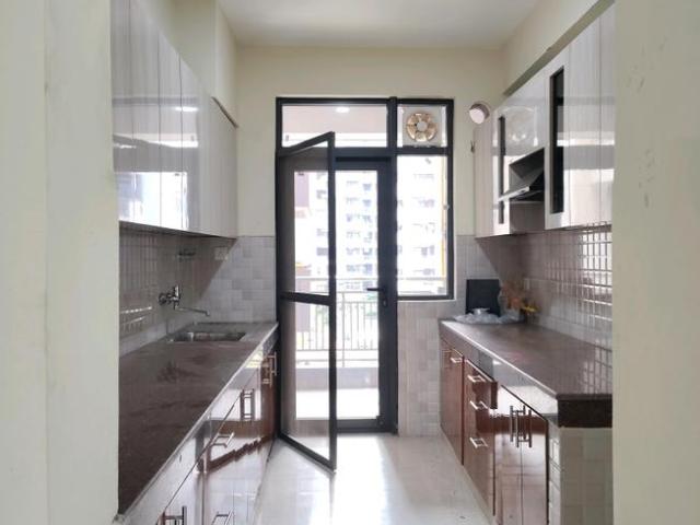 4 BHK Apartment in Phi II for rent Greater Noida. The reference number is 20665007
