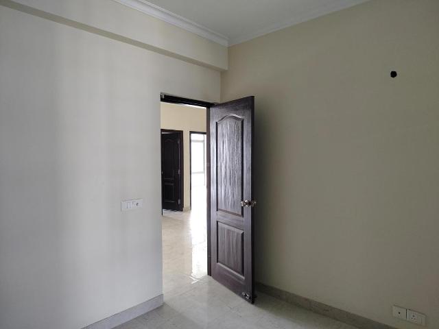 4 BHK Apartment in Phi II for rent Greater Noida. The reference number is 20020184
