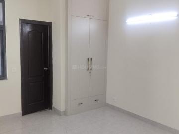 4 BHK Apartment in Phi II for rent Greater Noida. The reference number is 20118676