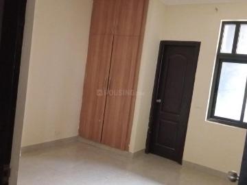 4 BHK Apartment in Phi II for rent Greater Noida. The reference number is 20356532