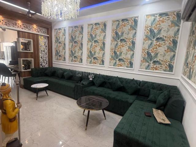 4 BHK Apartment in PR7 Airport Road for rent Zirakpur. The reference number is 18975870