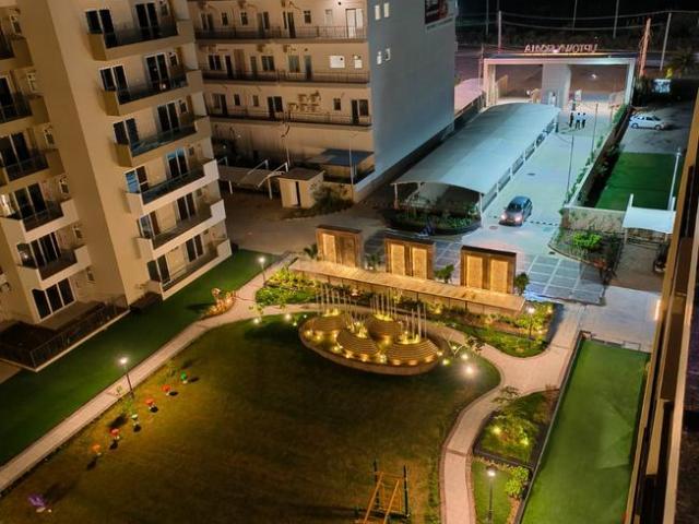 4 BHK Apartment in PR7 Airport Road for resale Zirakpur. The reference number is 20138197