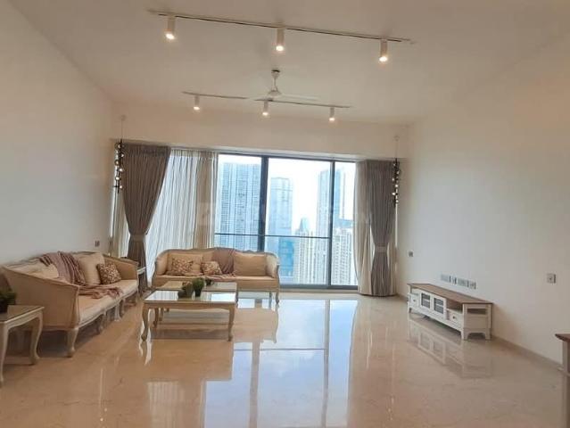 4 BHK Apartment in Prabhadevi for rent Mumbai. The reference number is 16154374