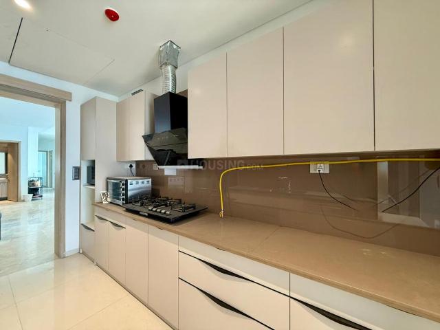 4 BHK Apartment in Prabhadevi for rent Mumbai. The reference number is 19519582