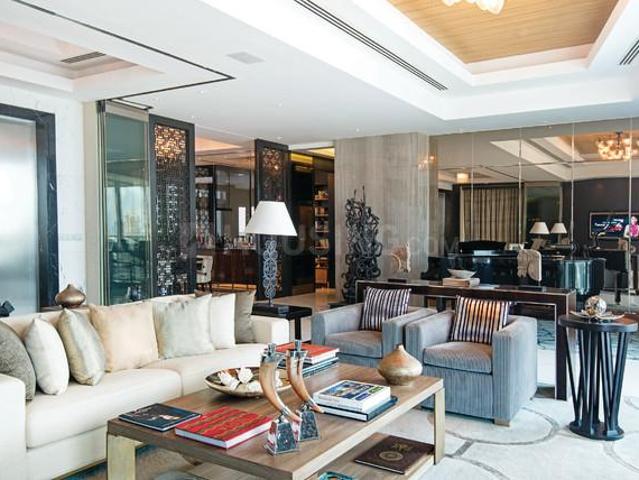 4 BHK Apartment in Prabhadevi for rent Mumbai. The reference number is 19617444