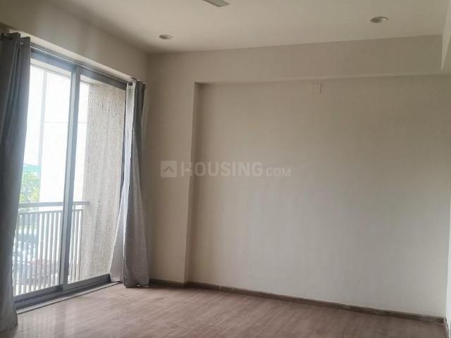 4 BHK Apartment in Prahlad Nagar for rent Ahmedabad. The reference number is 20469176