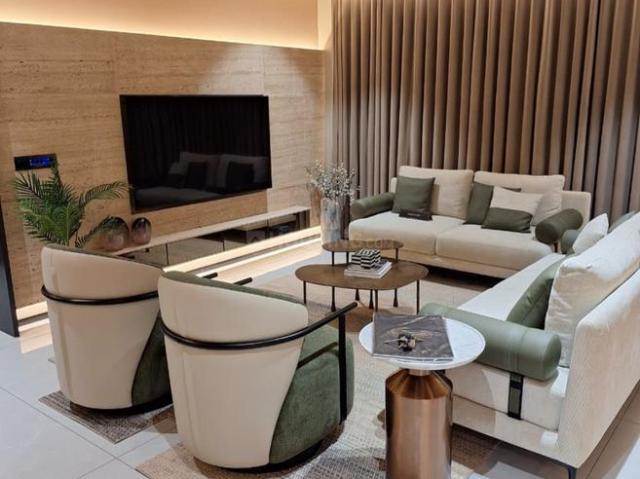 4 BHK Apartment in Prahlad Nagar for rent Ahmedabad. The reference number is 20625526