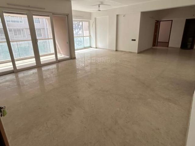 4 BHK Apartment in Prahlad Nagar for resale Ahmedabad. The reference number is 20345239