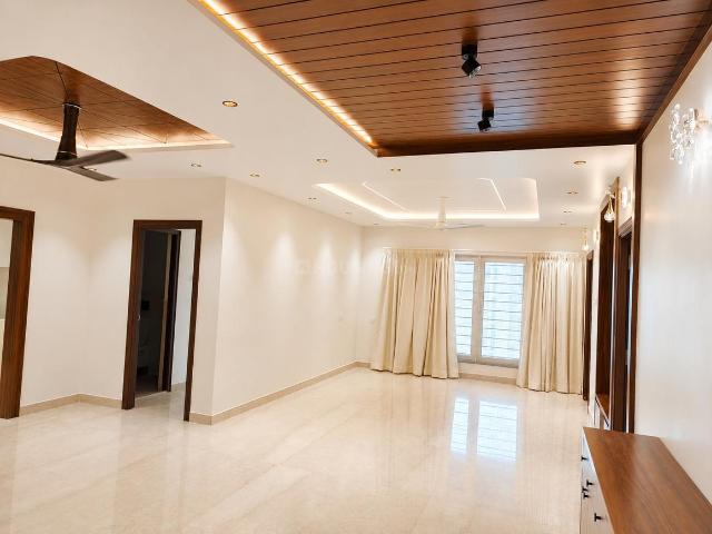 4 BHK Apartment in Royapettah for rent Chennai. The reference number is 20599835