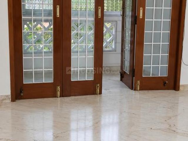 4 BHK Apartment in Raja Annamalai Puram for rent Chennai. The reference number is 21249864