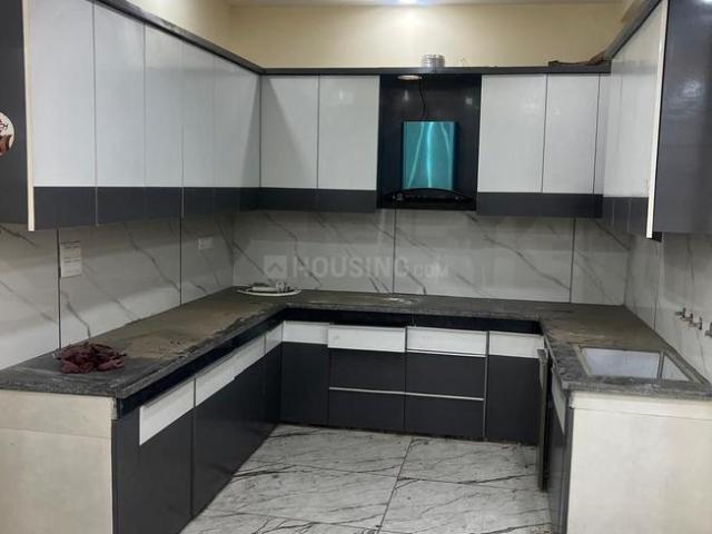 4 BHK Apartment in Rajendra Nagar for resale Ghaziabad. The reference number is 19665463