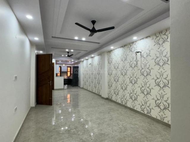 4 BHK Apartment in Rajendra Nagar for resale Ghaziabad. The reference number is 20935988