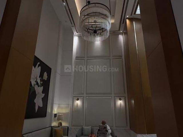 4 BHK Apartment in Rajouri Garden for rent New Delhi. The reference number is 20291845