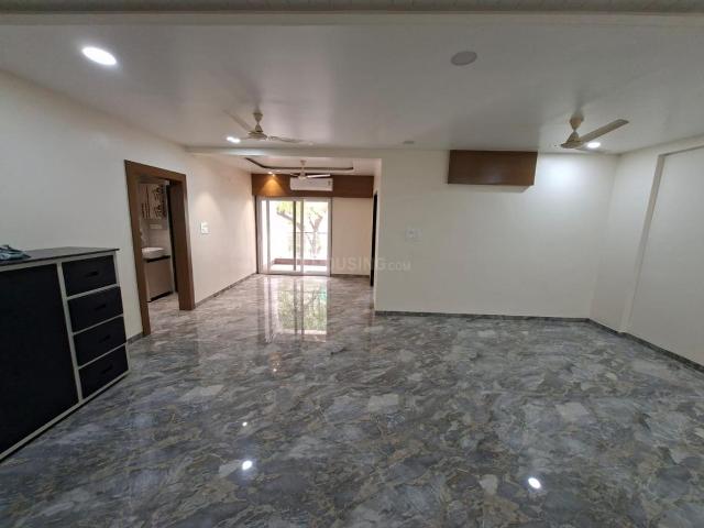 4 BHK Apartment in Ramdaspeth for rent Nagpur. The reference number is 20584299