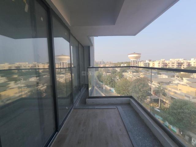 4 BHK Apartment in Ramdev Nagar for resale Ahmedabad. The reference number is 20273390