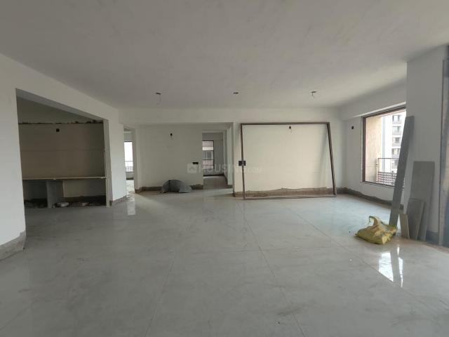 4 BHK Apartment in Ramdev Nagar for resale Ahmedabad. The reference number is 20787710