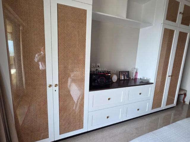 4 BHK Apartment in Worli for rent Mumbai. The reference number is 20448152