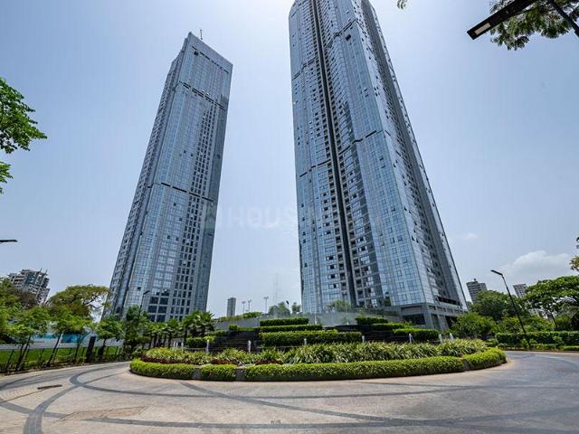 4 BHK Apartment in Wadala for rent Mumbai. The reference number is 18100174