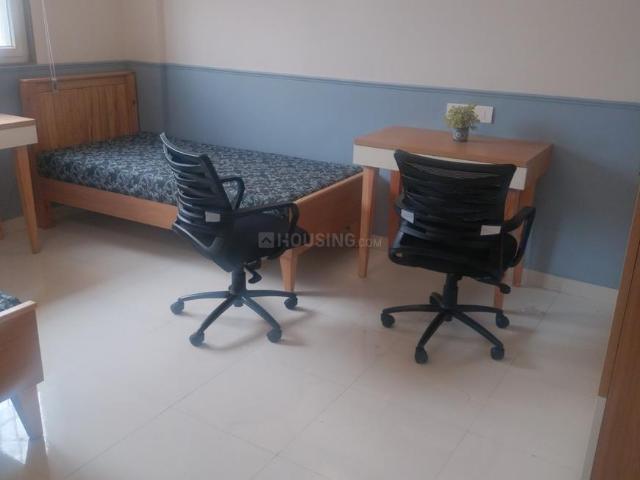 4 BHK Apartment in Wakad for rent Pune. The reference number is 20561894