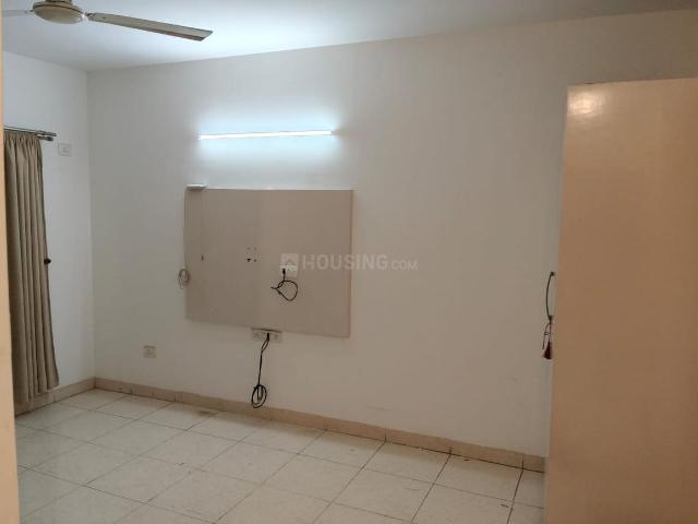 4 BHK Apartment in Wanwadi for rent Pune. The reference number is 21308309