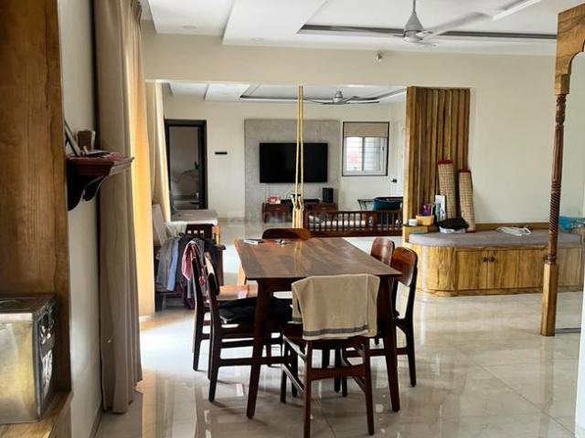 4 BHK Apartment in Warje for resale Pune. The reference number is 21261996