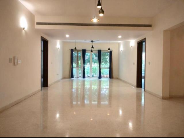 4 BHK Apartment in Whitefield for rent Bengaluru. The reference number is 20999015