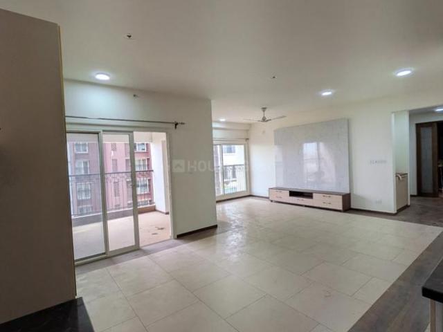 4 BHK Apartment in Whitefield for rent Bengaluru. The reference number is 21188129