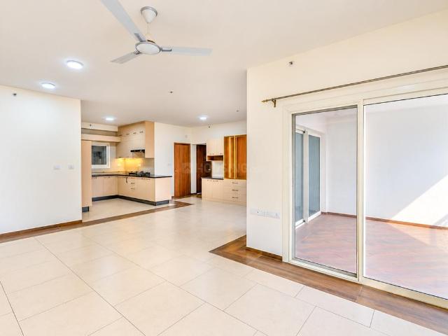 4 BHK Apartment in Whitefield for rent Bengaluru. The reference number is 21297300
