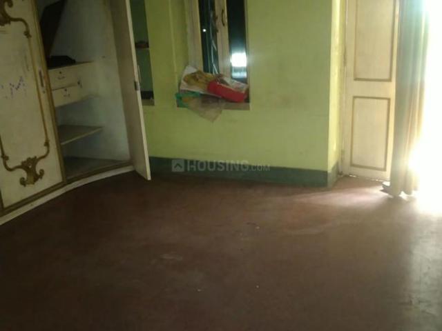 4 BHK Apartment in Topsia for rent Kolkata. The reference number is 21115910